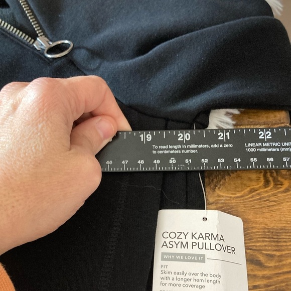 Athleta NWT Cozy Karma Asym Pullover - Picture 9 of 10